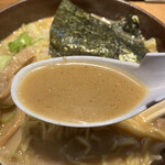 らーめん 楓 - スープ