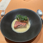 モノリス - ❼ ホタテのムースと合わせて蒸した金目鯛、筍、蕗のとう。