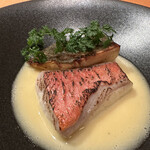 モノリス - ホタテのムースと合わせて蒸した金目鯛、筍、蕗のとう。