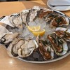 L'Ecailler Oyster Bar - 