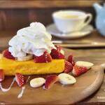 Kimagure cafe - いちばなフレンチトースト+カモミールティー
