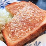 カフェドムッシュ - アーモンドトースト