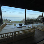 炭平 - ライブラリーのテラス