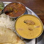 印度料理シタール - キーマカレーとバターチキンカレー