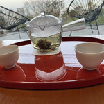 炭平 - お出迎えは香り付きのジャスミンティー