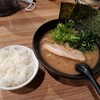 横浜家系ラーメン まる金 石川家 大宮店