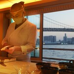 鮨 尚充 - 屋形船で握る大将