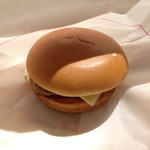 モスバーガー - チーズバーガー（１９０円）２０１３年７月