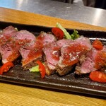 和酒・煮込み らいどん - ローストビーフ