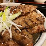 炭火焼豚丼 松風 - 