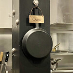 渡辺料理店 - このOPENのパンはお店の外に出すべきじゃないかなとｗ