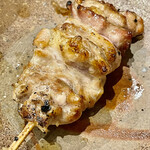 鳥田中 - 焼鳥の最後は羽子板でした　塩が良いね