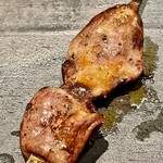 とり茶太郎 - 鴨ハツは弾力があって鶏のハツより巨大です