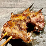 とり茶太郎 - 名古屋コーチンと比内地鶏の手羽　こういう組み合わせも美味しいですね