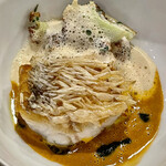 渡辺料理店 - 私の大好物　カリカリの鱗焼が乗ったグジです