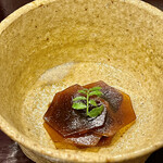 鳥田中 - 摘んで暫しお待ち下さいと出された生姜の艶煮