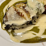 渡辺料理店 - 蝦夷鮑の肝と海藻を合わせた濃厚なソースとバターソースが抜群に美味しい