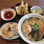 筑後うどん　徳兵衛うどん - 「うどん定食 680円」