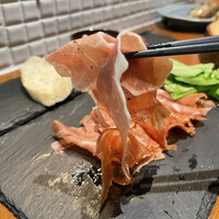 チーズ家 Quelle - スペイン産ハモンセラーノ