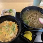 そば茶屋 和風居酒屋 和さぶろ - ミニ親子丼（地鶏）温そばセット＋麺大盛り
            1188円＋220円