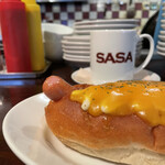 GRILL BURGER CLUB SASA - 『CHEESE DOG¥900』 ※ホットドッグには付け合わせはありません。 ※平日ランチは、ソフトドリンク付