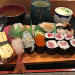 Sushidokoro Fukki - 上寿司１半。