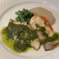 ラ･スコリエーラ - バジルソースが効いてます