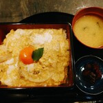 Teppanyaki Ikka - 令和5年3月 ランチタイム
                      親子丼 800円