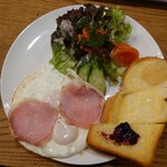 いなだ珈琲舎 - こだわり玉子セットのハムエッグ