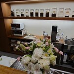 いなだ珈琲舎 - トースターと電動ミル。