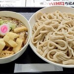 東京KINGうどん - キノコ肉汁つけ汁肉増しうどん。
