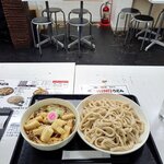 Toukyoukinguudon - 店内。