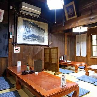 Relax in a tatami room. Enjoy the natural beauty of Shirakawa-go with all five senses