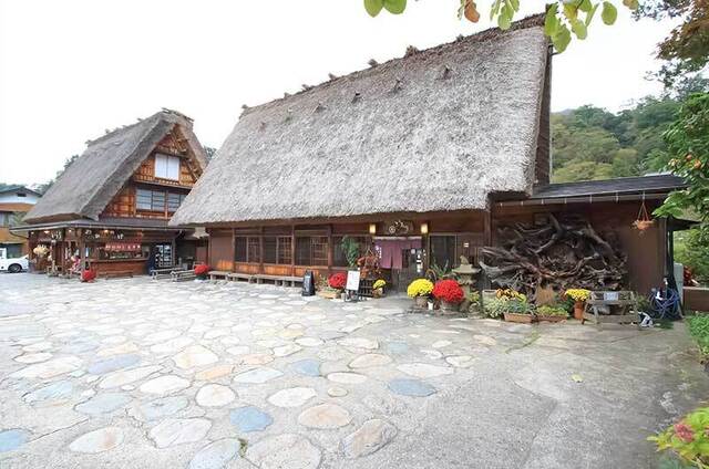 新春の白川郷＊囲炉裏端 いろりのご予約 - 白川村その他/郷土料理 | 食べログ