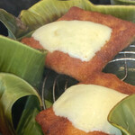 unito - 仔牛のコトレッタとバナナの葉