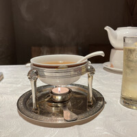 筑紫樓 銀座店 - スープもお茶も温めキャンドル