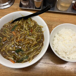 餃子工房ゆうき屋 - カレーラーメン、ライス