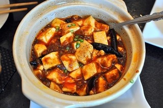 唐苑 - 大人気の麻婆豆腐
