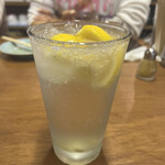 Biajuku Maribana - 自家製生レモンサワー560円