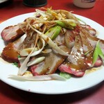 千里飯店 - 縁が赤い昔懐かしい焼き豚