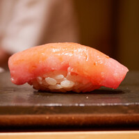 鮨処 やまと - ◇剥がし
                    背上の部位。