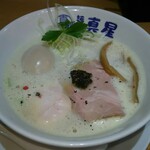 麺屋真星 - 濃厚 鶏白湯らーめん(塩)(950円)