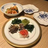 TANAKA YAKINIKU RESTAURANTE - ナムルとキムチ　2人盛り