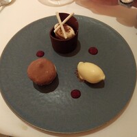 レストランひらまつ 博多 - 