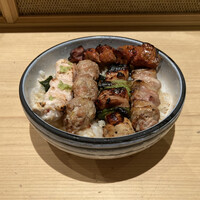 伊勢廣 京橋本店 - 5本丼