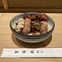伊勢廣 京橋本店 - 5本丼