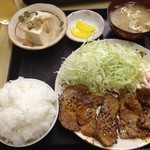 定食の店 ごんべ - 豚ロースみそ漬け焼き定食（ごはん小） 610円（第二回投稿分①）