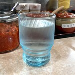 横濱ラーメン あさが家 - 水。