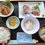 Kaisen Ajidokoro Ionshima - ブリさしみとブリタタキ定食1,300円