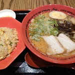 味千拉麺 - ラーメン＋半チャーハン